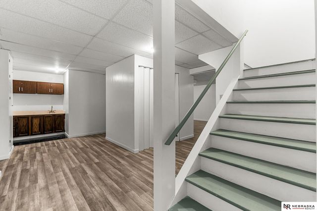 6818 N 106th Circle, Omaha, NE 68122