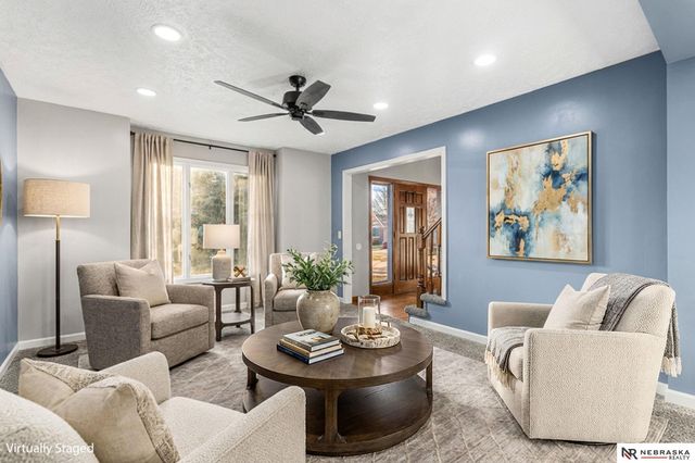 6818 N 106th Circle, Omaha, NE 68122