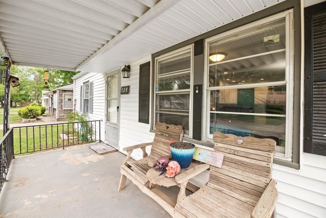 729 S Terrace Dr., Wichita, KS 67218