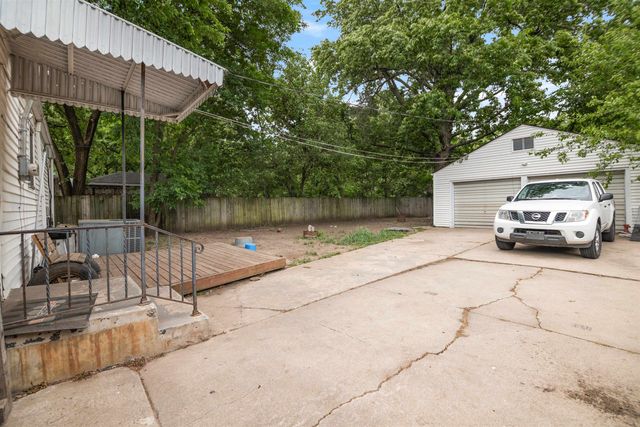 729 S Terrace Dr., Wichita, KS 67218
