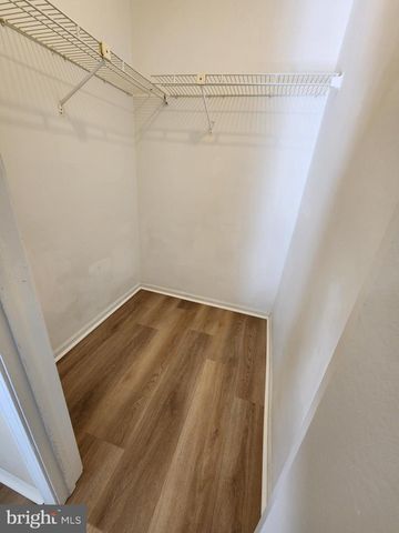 5 SUMMIT CT, Marlton, NJ 08053