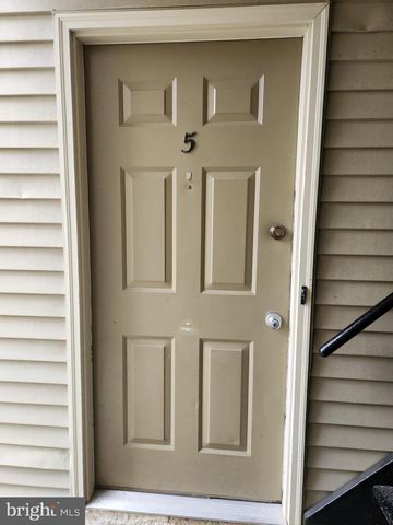 5 SUMMIT CT, Marlton, NJ 08053