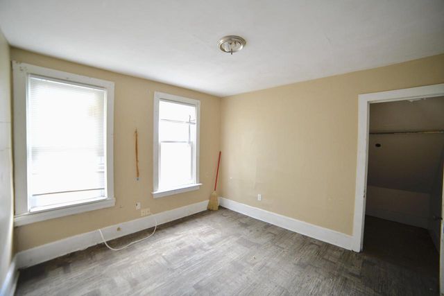 1925 W Center STREET, Milwaukee, WI 53206
