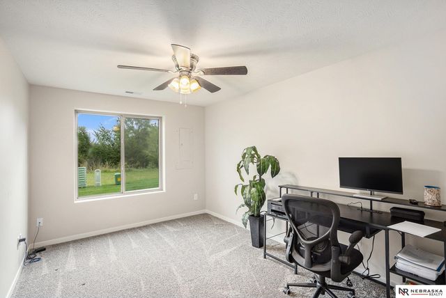 9870 Del Rio Drive, Lincoln, NE 68516