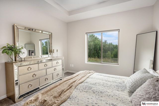 9870 Del Rio Drive, Lincoln, NE 68516