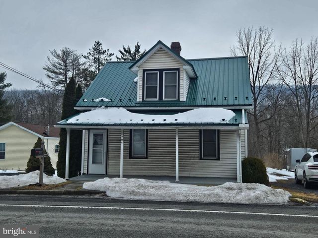 708 PLANK RD E, Port Matilda, PA 16870