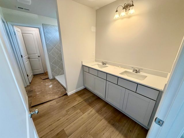 12150 Lansbury Drive, Inman, SC 29349
