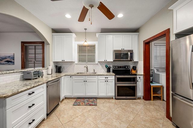 2526 46th Street, Galveston, TX 77551