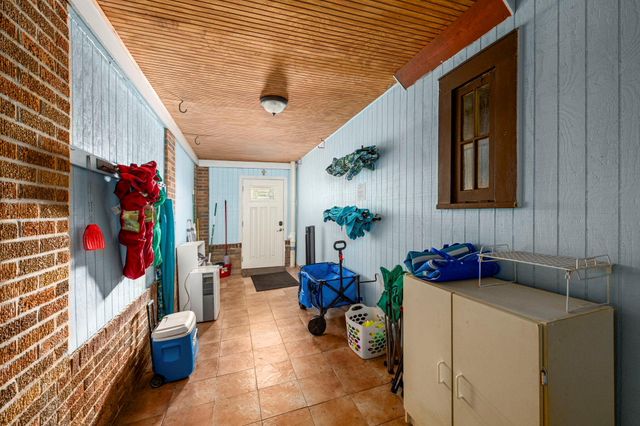 2526 46th Street, Galveston, TX 77551