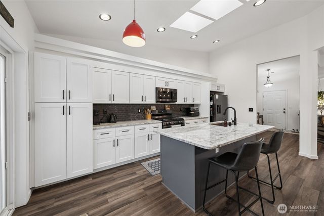 15207 87th Street Ct E, Puyallup, WA 98372