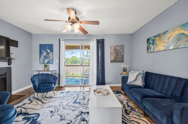 400 Myrtle Greens Dr Apt K, Conway, SC 29526
