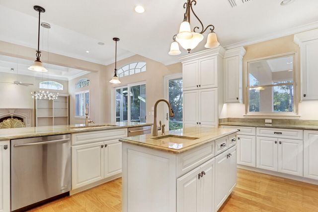 3572 SE Court Drive, Stuart, FL 34997