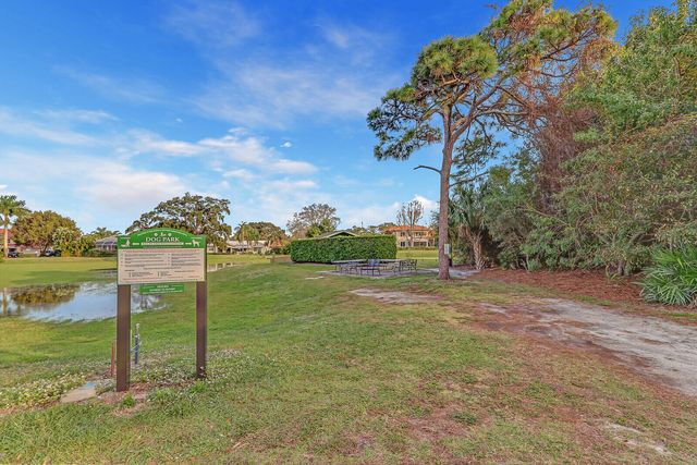 3572 SE Court Drive, Stuart, FL 34997