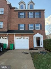 8824 HARDESTY DR, Clinton, MD 20735