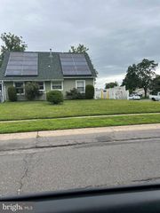 74 BEAVERDALE LN, Willingboro, NJ 08046