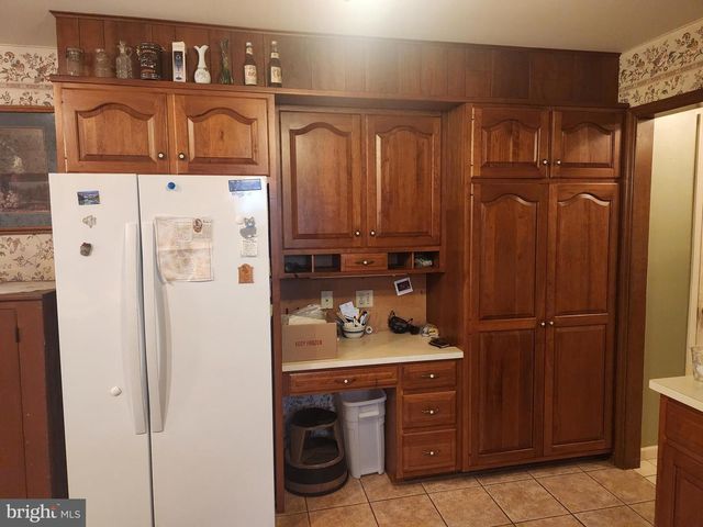 2130 W MAIN ST, Ephrata, PA 17522