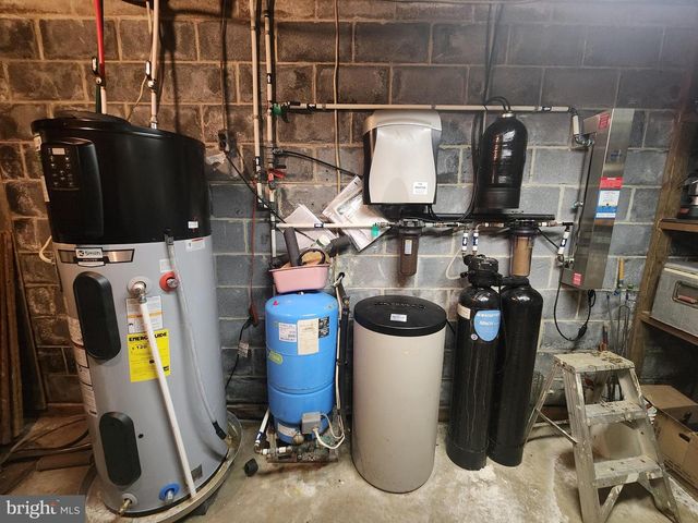 2130 W MAIN ST, Ephrata, PA 17522