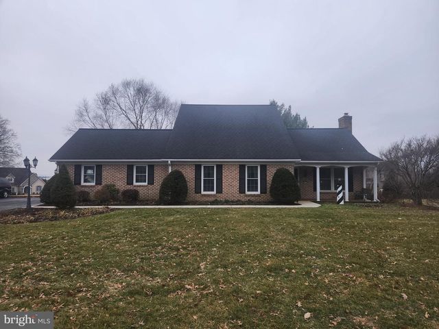 2130 W MAIN ST, Ephrata, PA 17522