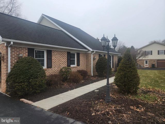 2130 W MAIN ST, Ephrata, PA 17522