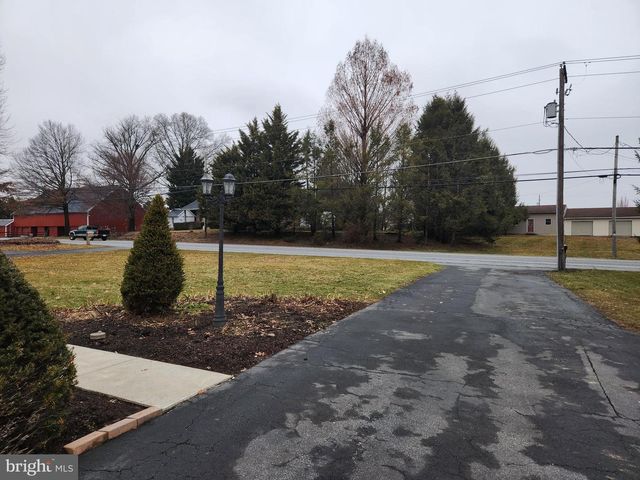 2130 W MAIN ST, Ephrata, PA 17522