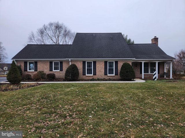 2130 W MAIN ST, Ephrata, PA 17522