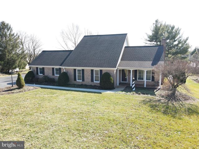 2130 W MAIN ST, Ephrata, PA 17522