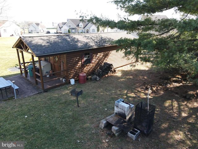 2130 W MAIN ST, Ephrata, PA 17522