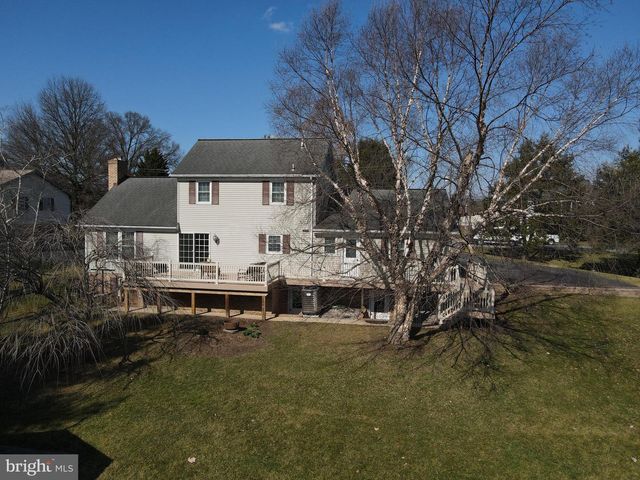 2130 W MAIN ST, Ephrata, PA 17522