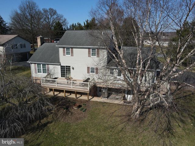 2130 W MAIN ST, Ephrata, PA 17522