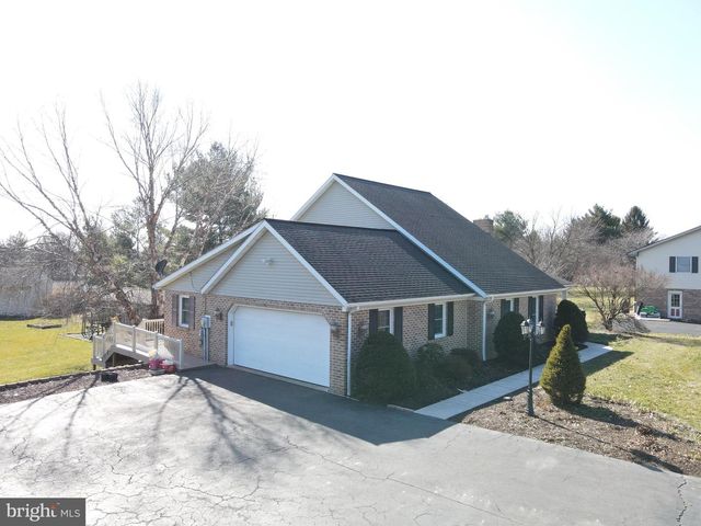 2130 W MAIN ST, Ephrata, PA 17522