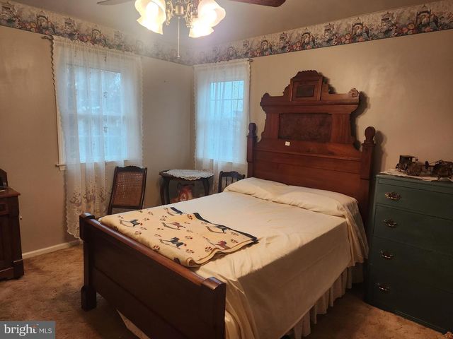 2130 W MAIN ST, Ephrata, PA 17522