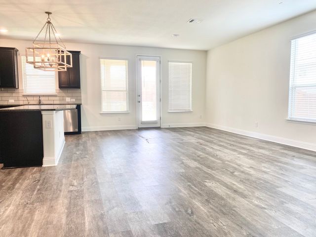 816 Brock Drive, Aubrey, TX 76227