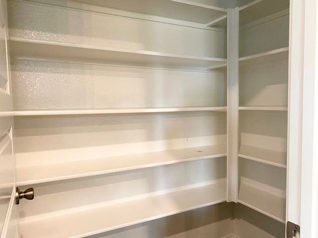 816 Brock Drive, Aubrey, TX 76227