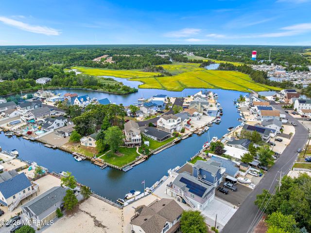26 Daddy Tucker Drive, Little Egg Harbor, NJ 08087