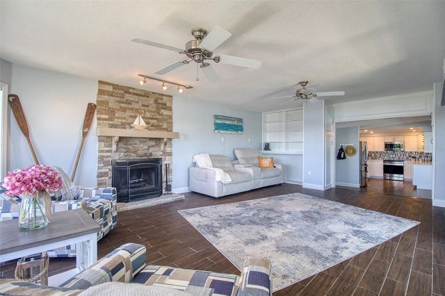 322 10TH AVENUE, Indian Rocks Beach, FL 33785