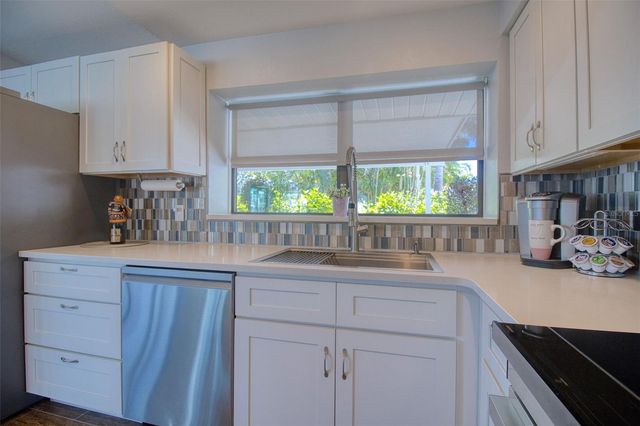 322 10TH AVENUE, Indian Rocks Beach, FL 33785