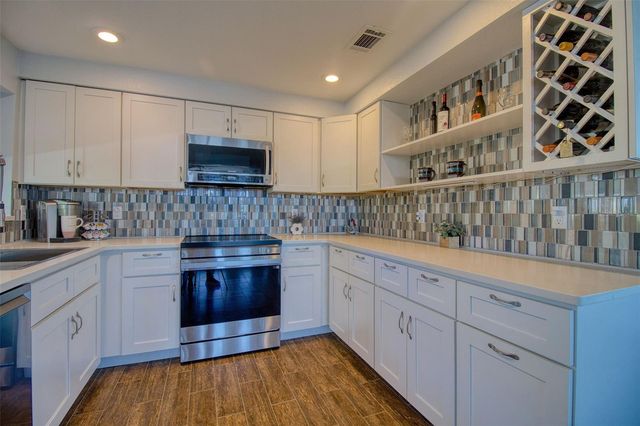 322 10TH AVENUE, Indian Rocks Beach, FL 33785