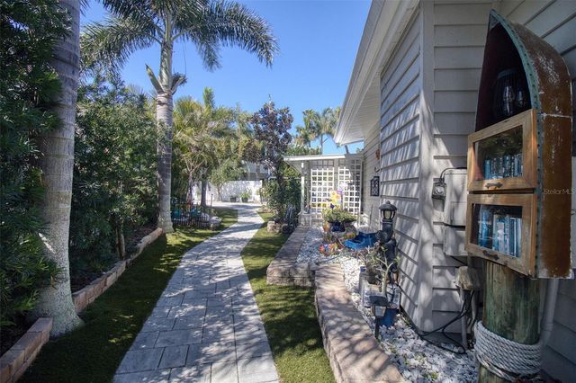 322 10TH AVENUE, Indian Rocks Beach, FL 33785