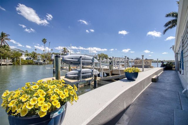 322 10TH AVENUE, Indian Rocks Beach, FL 33785