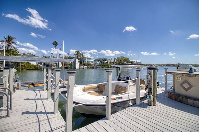 322 10TH AVENUE, Indian Rocks Beach, FL 33785