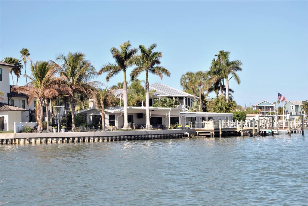 Image 1 of property listing at 322 10TH AVENUE, Indian Rocks Beach, FL 33785