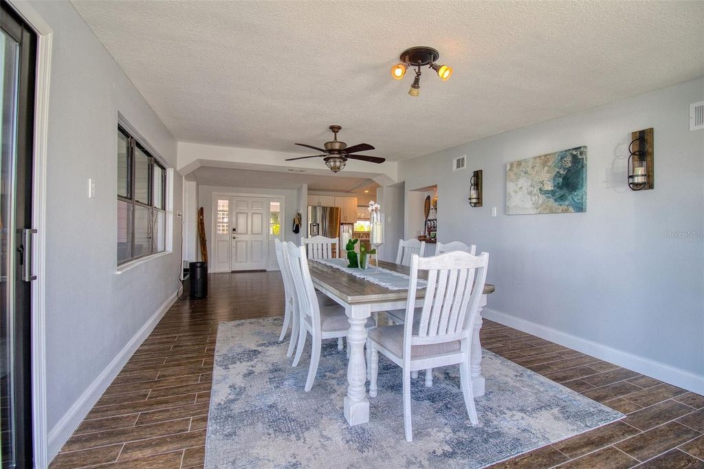 Image 22 of property listing at 322 10TH AVENUE, Indian Rocks Beach, FL 33785