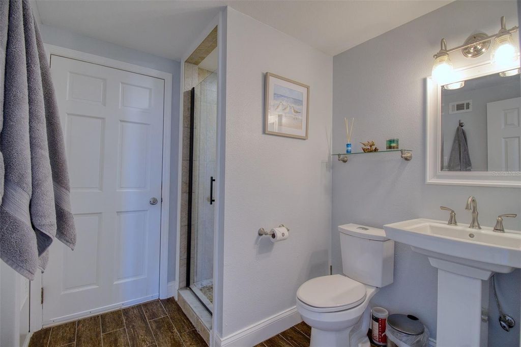 Image 27 of property listing at 322 10TH AVENUE, Indian Rocks Beach, FL 33785