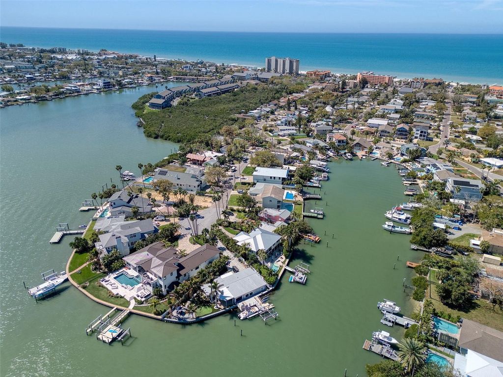 Image 62 of property listing at 322 10TH AVENUE, Indian Rocks Beach, FL 33785