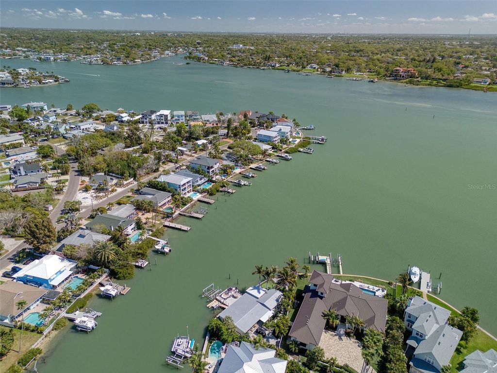 Image 65 of property listing at 322 10TH AVENUE, Indian Rocks Beach, FL 33785