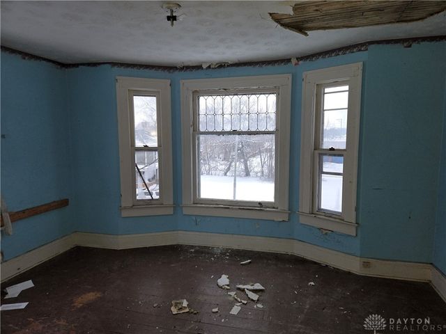 727 W High Street, Springfield, OH 45506