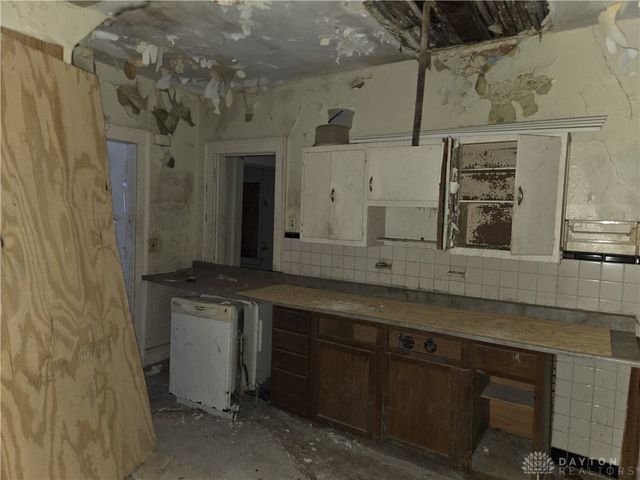 727 W High Street, Springfield, OH 45506