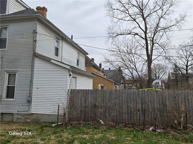 727 W High Street, Springfield, OH 45506