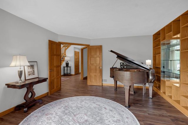 291 Glen Village Court, Powell, OH 43065