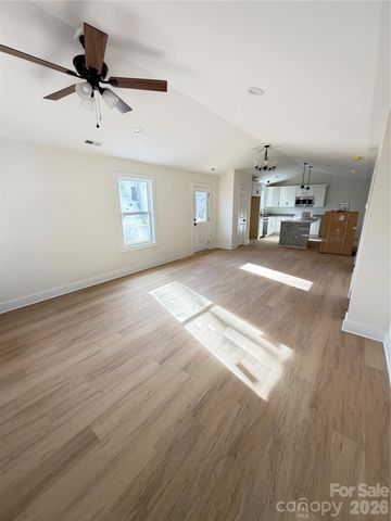 1211 Summerhill Street SW, Lenoir, NC 28645